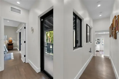 4475 N Meridian Avenue Miami Beach FL 33140