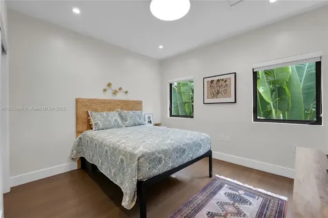4475 N Meridian Avenue Miami Beach FL 33140