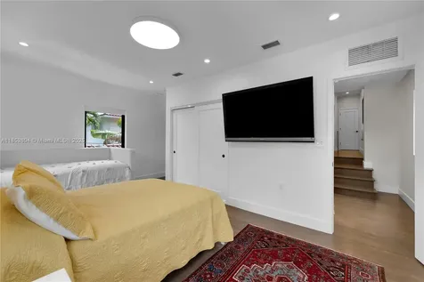 4475 N Meridian Avenue Miami Beach FL 33140