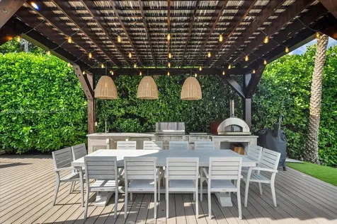 4475 N Meridian Avenue Miami Beach FL 33140