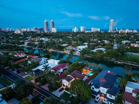 4475 N Meridian Avenue Miami Beach FL 33140