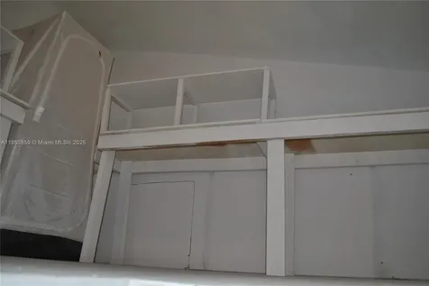 19941 NE 5th Court Miami FL 33179