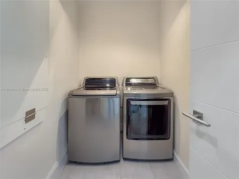 3064 SW 16th Terrace Miami FL 33145