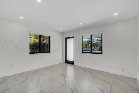 3064 SW 16th Terrace Miami FL 33145