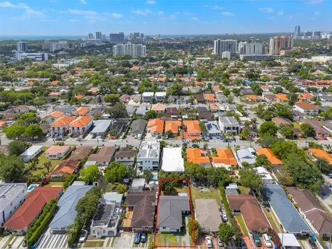 3064 SW 16th Terrace Miami FL 33145