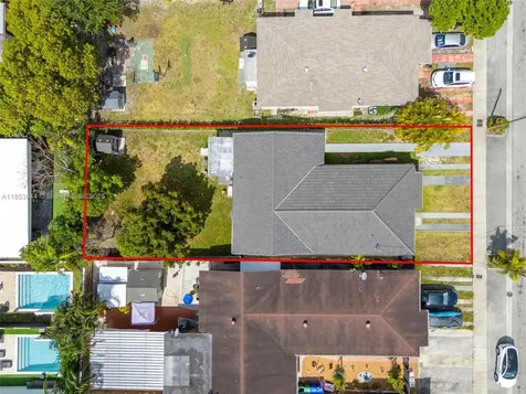 3064 SW 16th Terrace Miami FL 33145