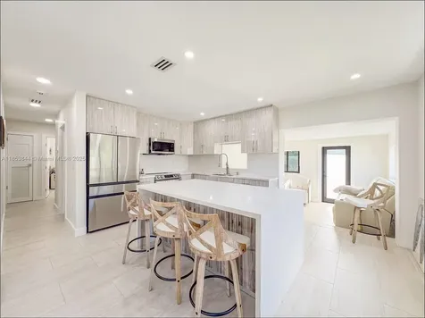 3064 SW 16th Terrace Miami FL 33145