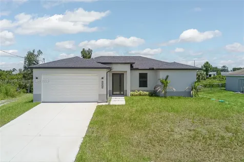 3002 63rd Street W Lehigh Acres FL 33971