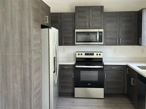 1092 SE 23rd Avenue Homestead FL 33035