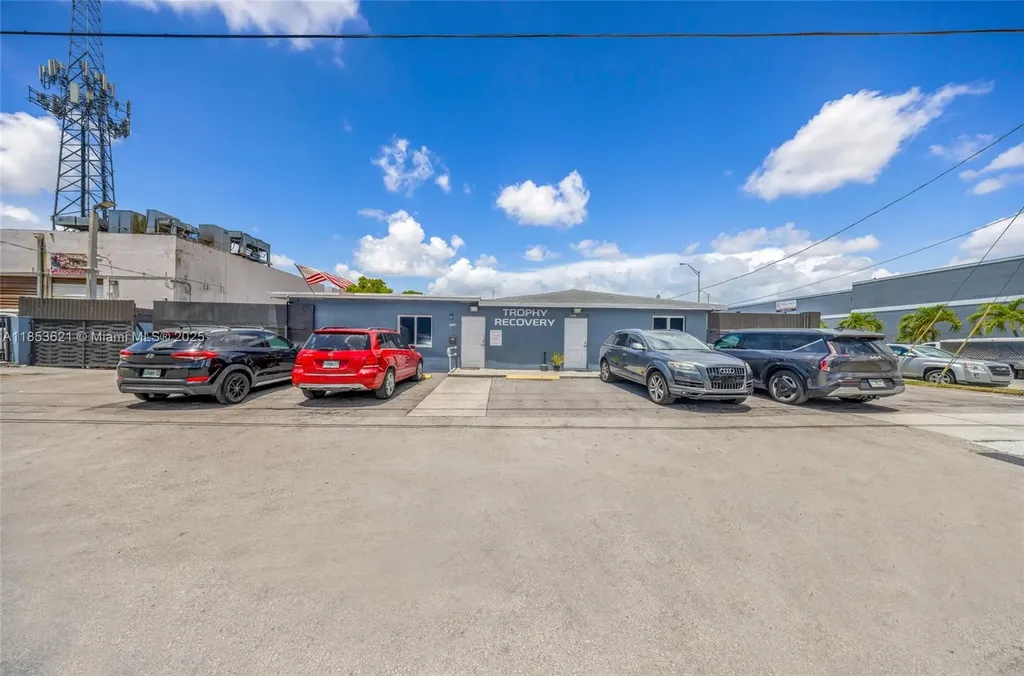 2696 W 3rd Avenue Hialeah FL 33010