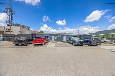 2696 W 3rd Avenue Hialeah FL 33010