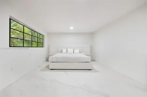 528 Sevilla Avenue Coral Gables FL 33134