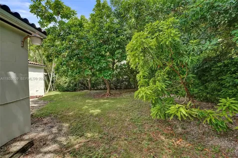 528 Sevilla Avenue Coral Gables FL 33134