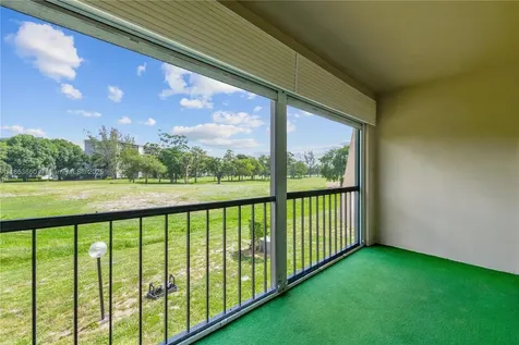 4088 Inverrary Drive Lauderhill FL 33319