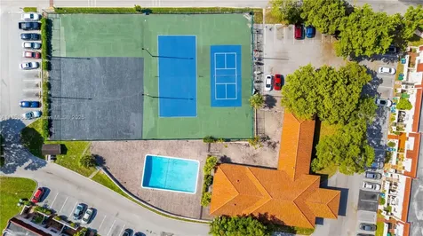 4088 Inverrary Drive Lauderhill FL 33319