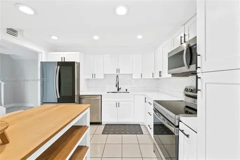4088 Inverrary Drive Lauderhill FL 33319