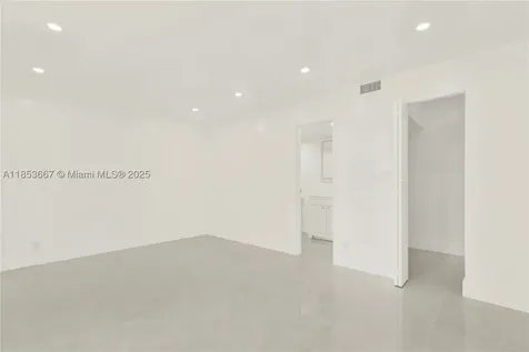 8320 Sands Point Boulevard Tamarac FL 33321