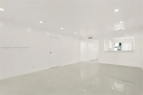 8320 Sands Point Boulevard Tamarac FL 33321