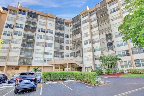 1100 Saint Charles Place Pembroke Pines FL 33026