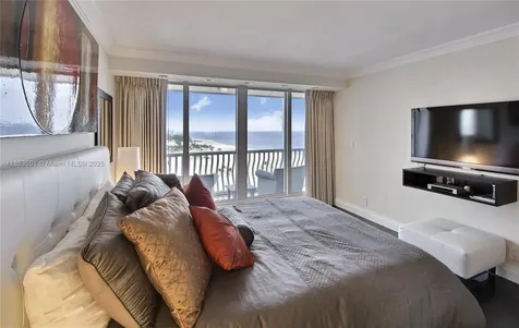 2200 S Ocean Lane Fort Lauderdale FL 33316