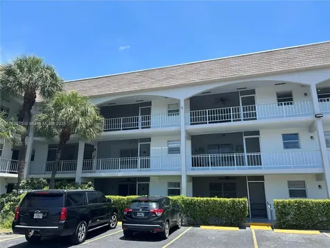 501 Blue Heron Drive Hallandale Beach FL 33009