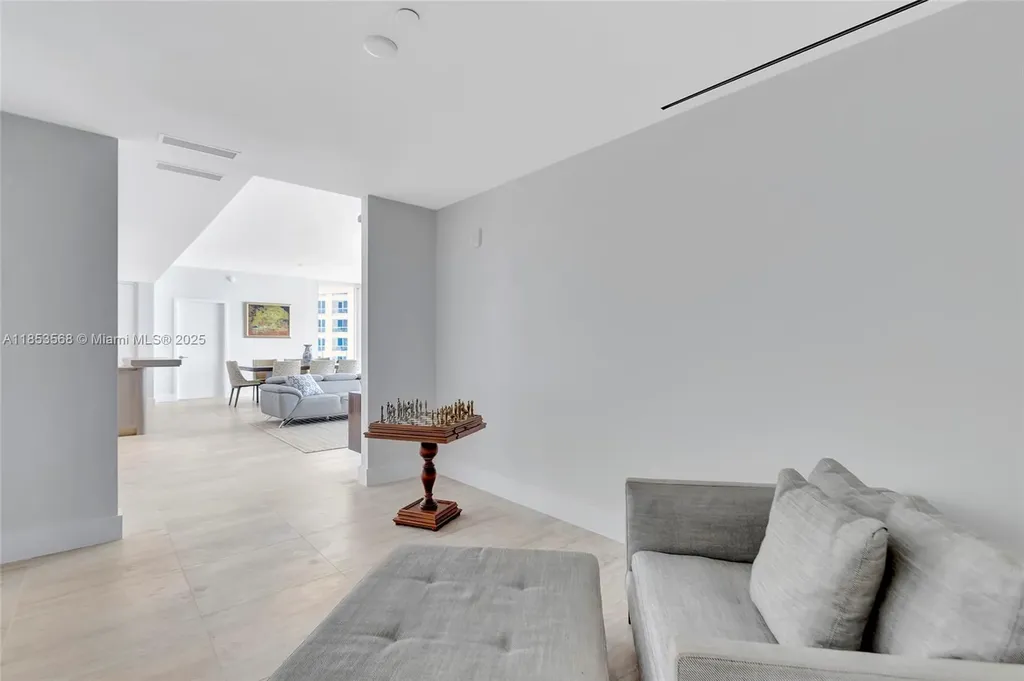 525 N Fort Lauderdale Beach Boulevard Fort Lauderdale FL 33304