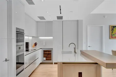 525 N Fort Lauderdale Beach Boulevard Fort Lauderdale FL 33304