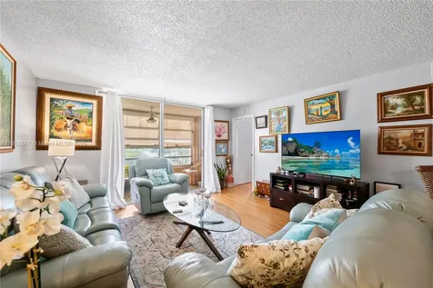 9461 Sunrise Lakes Boulevard Sunrise FL 33322