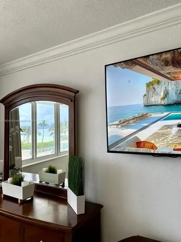 19201 Collins Avenue Sunny Isles Beach FL 33160