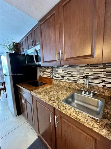 19201 Collins Avenue Sunny Isles Beach FL 33160