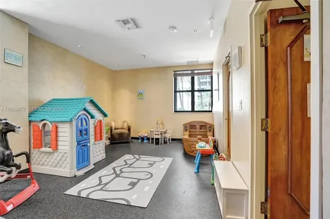 5757 Collins Avenue Miami Beach FL 33140
