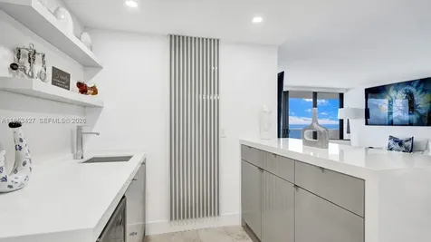 5757 Collins Avenue Miami Beach FL 33140