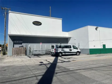 1395 NW 22nd Street Miami FL 33142