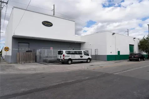 1395 NW 22nd Street Miami FL 33142