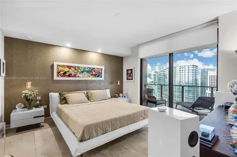 88 SW 7th Street Miami FL 33130