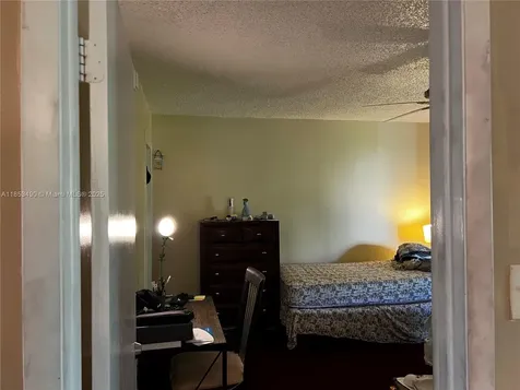 3141 NW 47th Terrace Lauderdale Lakes FL 33319