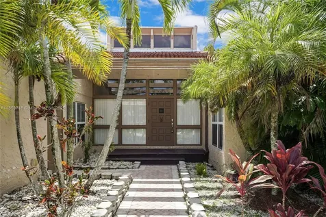 8049 Buttonwood Circle Tamarac FL 33321