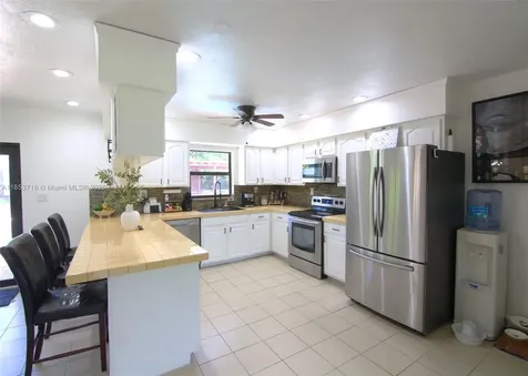 15200 SW 268th Street Homestead FL 33032