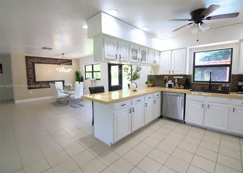 15200 SW 268th Street Homestead FL 33032