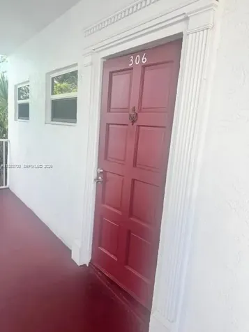 4270 NW 40th Street Lauderdale Lakes FL 33319