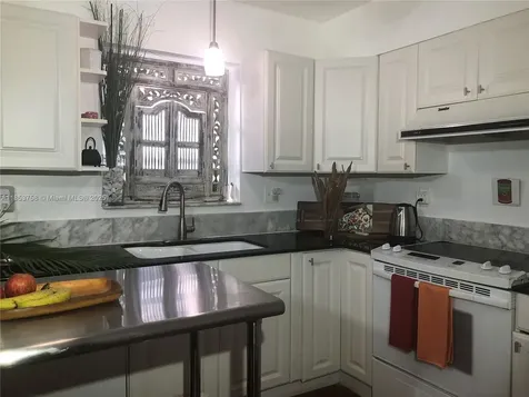 1619 SW 13th Street Miami FL 33145