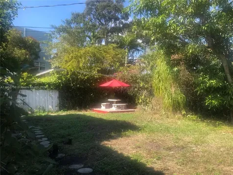 1619 SW 13th Street Miami FL 33145