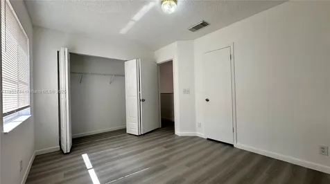 4764 NW 6th Place Coconut Creek FL 33063
