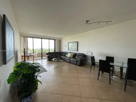 151 Crandon Boulevard Key Biscayne FL 33149