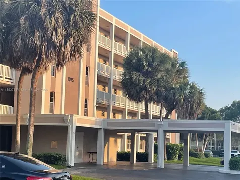 1075 Riverside Drive Coral Springs FL 33071