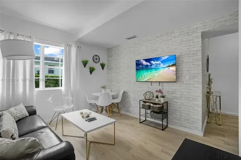 810 7th Street Miami Beach FL 33139