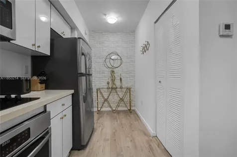 810 7th Street Miami Beach FL 33139
