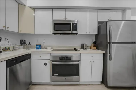 810 7th Street Miami Beach FL 33139