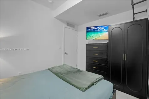 810 7th Street Miami Beach FL 33139