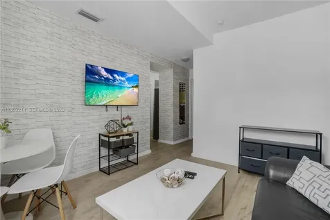 810 7th Street Miami Beach FL 33139